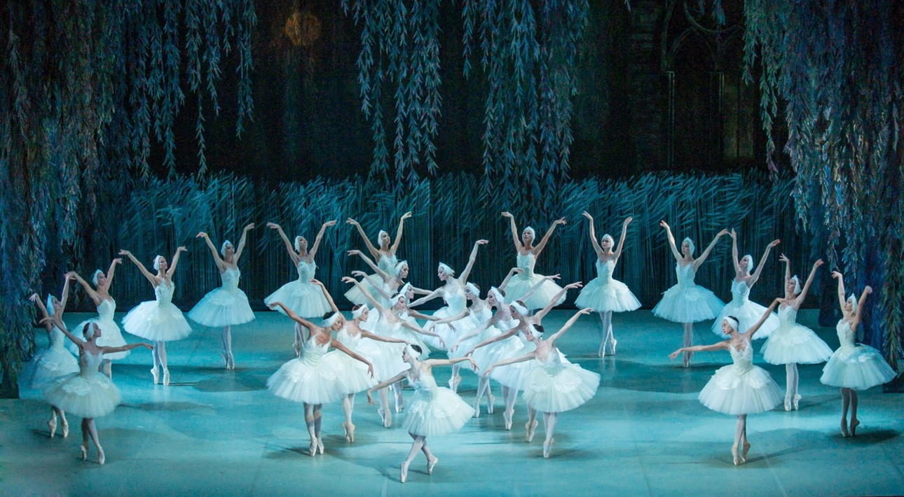#PostaDance: онлайн-трансляция балета «Лебединое озеро» Пермского театра оперы и балета 15 апреля в 17:00