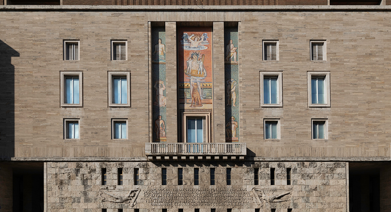 В честь подписания соглашения об открытия отеля в центре Рима в 2022 году Дом Bvlgari и представил колье «Итальянское гостеприимство»