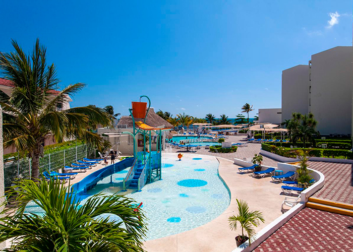 Aquamarina Beach Hotel Cancun     