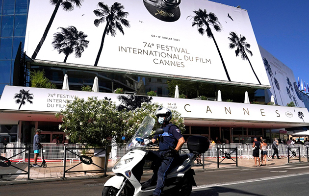 Cannes 2021: главные образы церемонии открытия