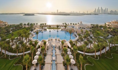 Куда поехать на&nbsp;Новый год: праздничная программа от&nbsp;Raffles The Palm Dubai