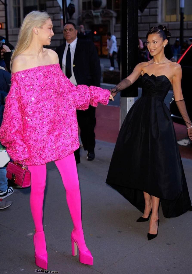 Джиджи и Белла Хадид на вечере Prince’s Trust Gala в Нью-Йорке. Джиджи в Valentino из новой осенней коллекции бренда