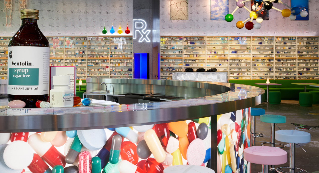Damien Hirst: Pharmacy, Prada Mode Dubai