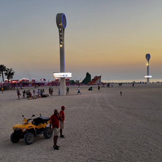 Dubai Guide: открытие трех новых пляжей для ночного купания