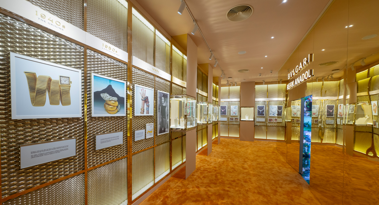 Открытие выставки Bulgari Serpenti «75 лет бесконечных историй» в Дубае