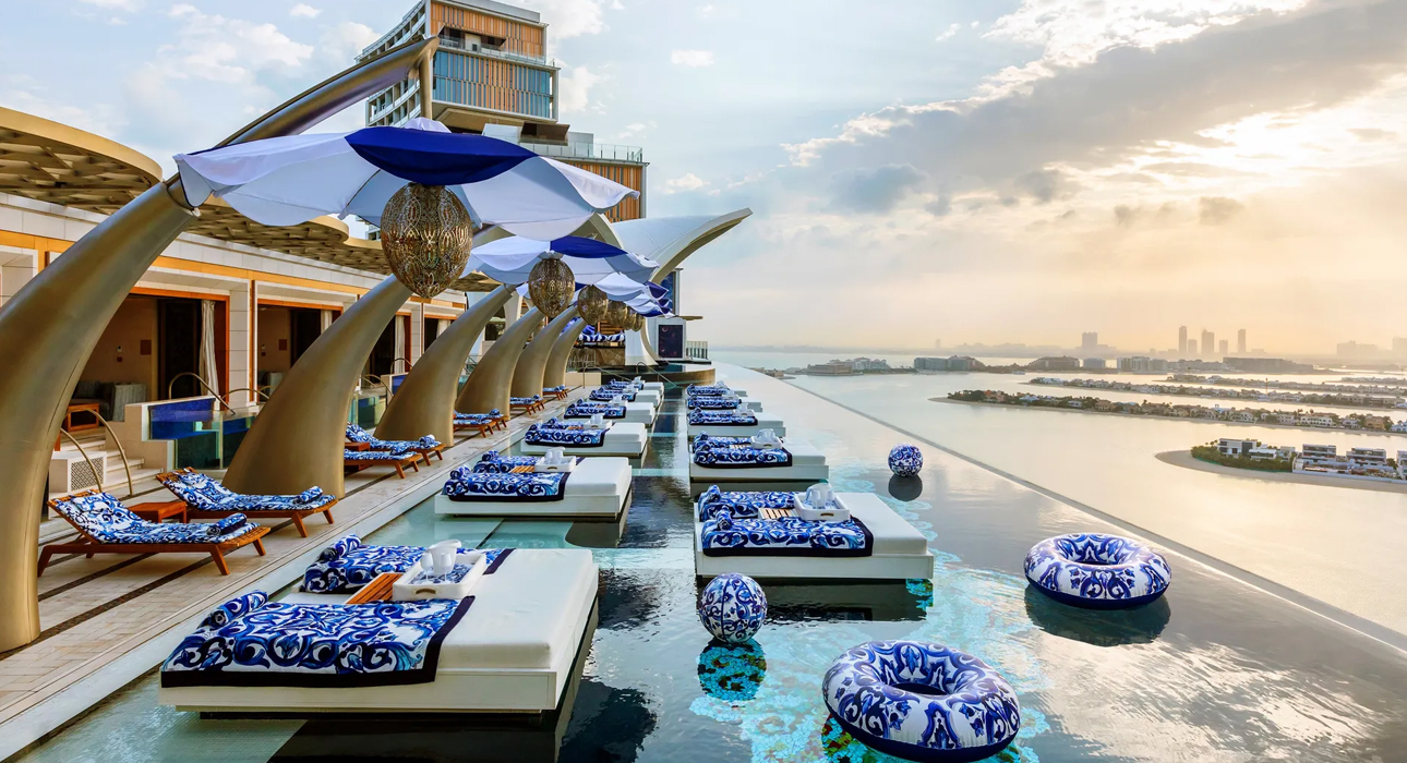 Dubai Guide: бассейн в стилистике Dolce & Gabbana в отеле Atlantis The Royal