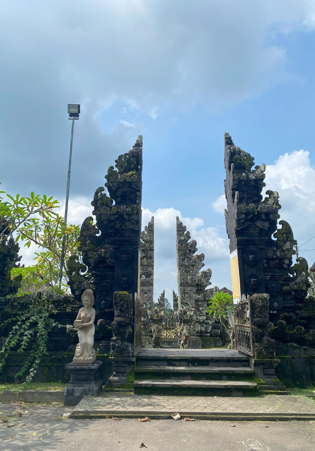 Buahan, A Banyan Tree Escape