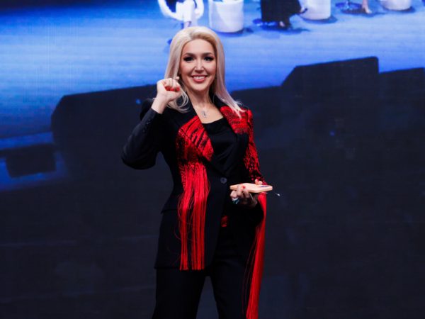 Dubai Guide: Анна Винтур и&nbsp;Кэндес Бушнелл выступят на&nbsp;конференции WE&nbsp;Convention 2025&nbsp;в ноябре
